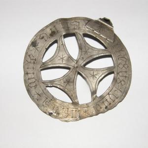 Kaelaehe 15. – 16. saj, leitud Rakvere linnusest